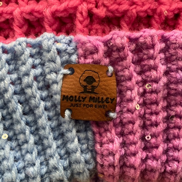 Handcrafted kids Unisex crochet hat with PomPom Beanie - Picture 4 of 6